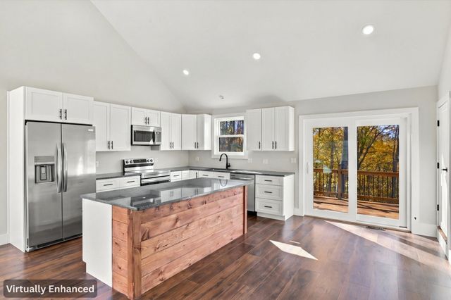22 Mullen Drive, Pittsfield, NH 03263