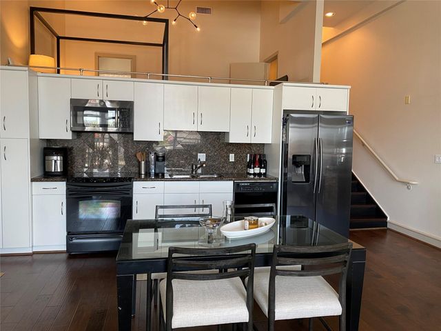 3311 Yupon Street 407, Houston, TX 77006