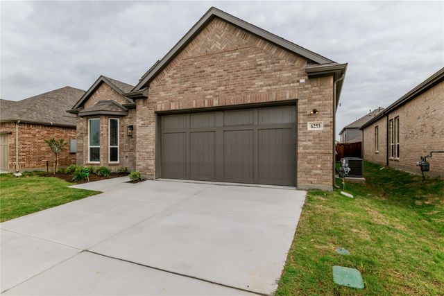 6253 White Creek Drive, Celina, TX 75009