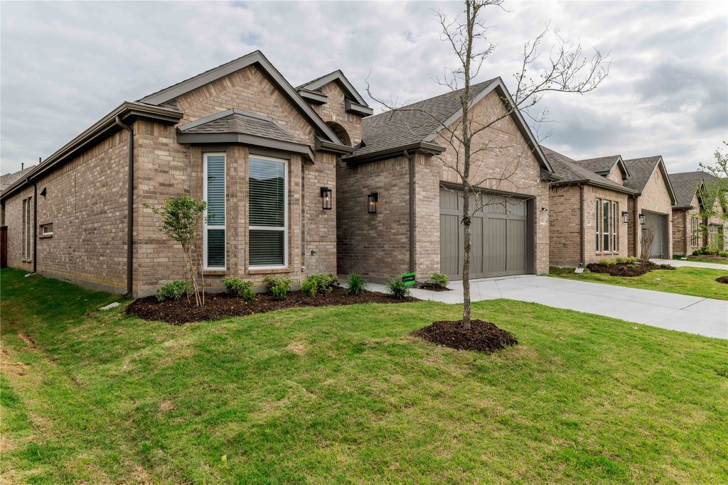 6253 White Creek Drive, Celina, TX 75009
