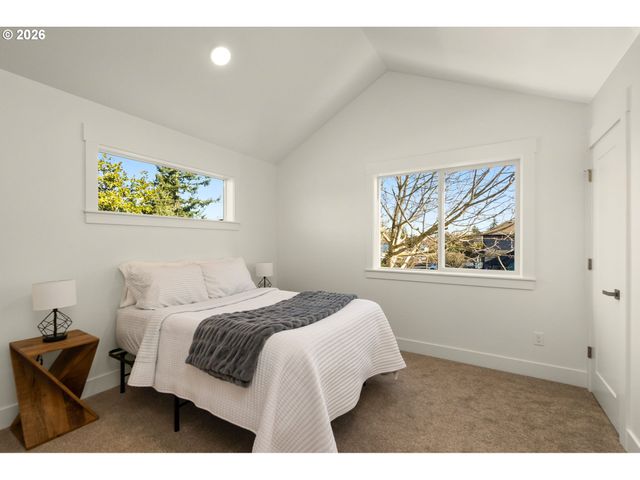 5224 Se Knapp St, Portland, OR 97206