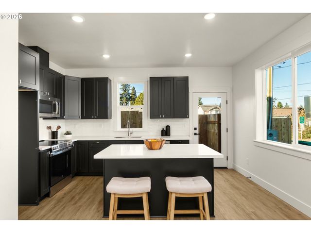 5224 Se Knapp St, Portland, OR 97206