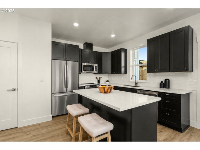 5224 Se Knapp St, Portland, OR 97206
