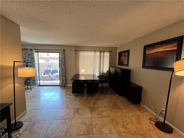 4241 Gannet Circle 205, Las Vegas, NV 89103