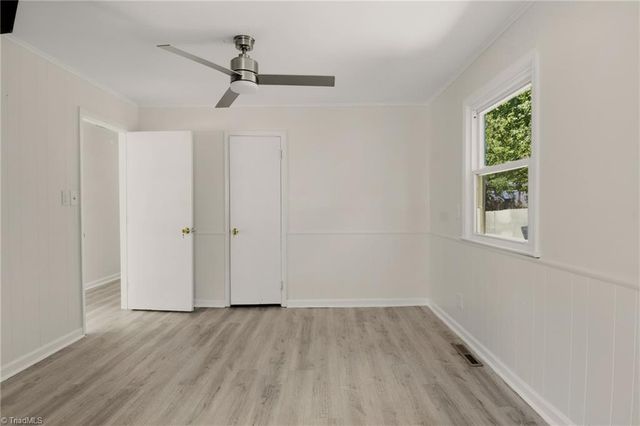 1602 Crystal Lane, Greensboro, NC 27403