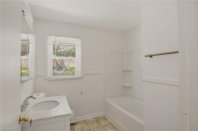 1602 Crystal Lane, Greensboro, NC 27403