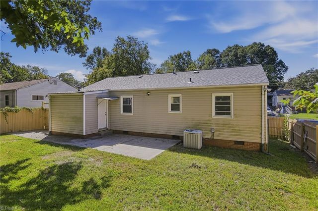 1602 Crystal Lane, Greensboro, NC 27403
