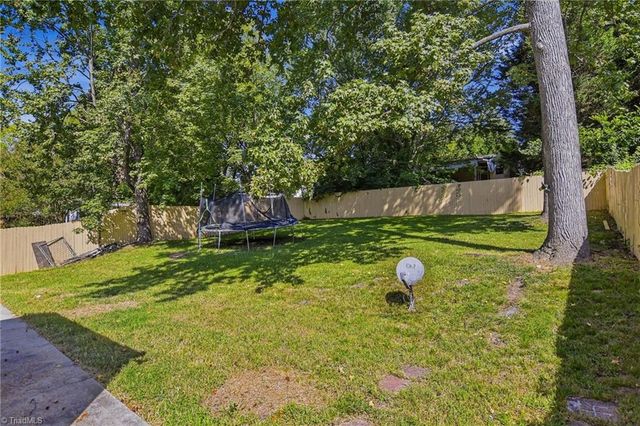 1602 Crystal Lane, Greensboro, NC 27403