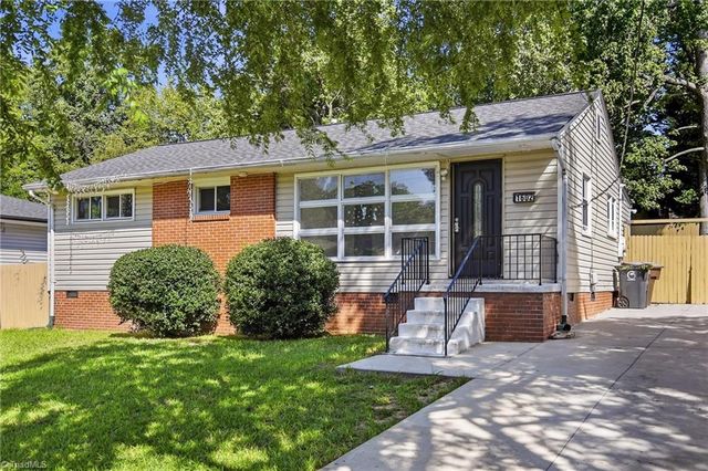 1602 Crystal Lane, Greensboro, NC 27403