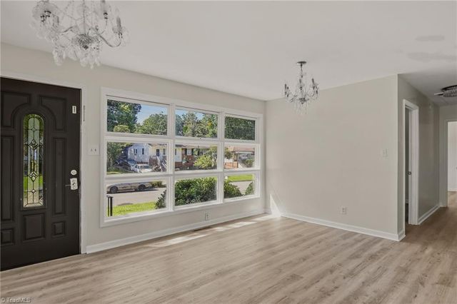 1602 Crystal Lane, Greensboro, NC 27403
