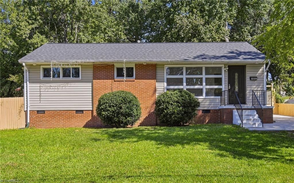 1602 Crystal Lane, Greensboro, NC 27403