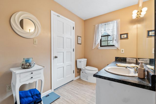 201 Westgate Road, Hixson, TN 37343