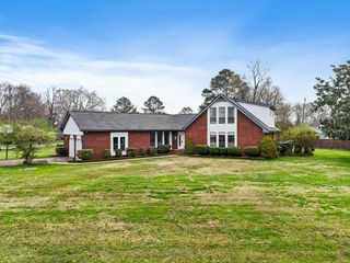 201 Westgate Road, Hixson, TN 37343