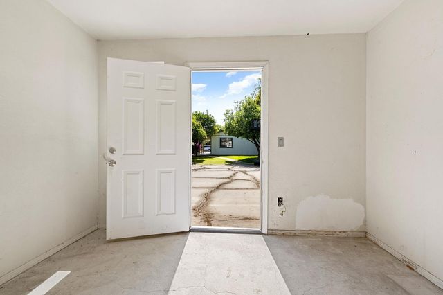 608 S Golden Gate Ave, Stockton, CA 95205