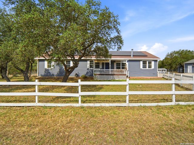 6267 COUNTY ROAD 251, Hondo, TX 78861