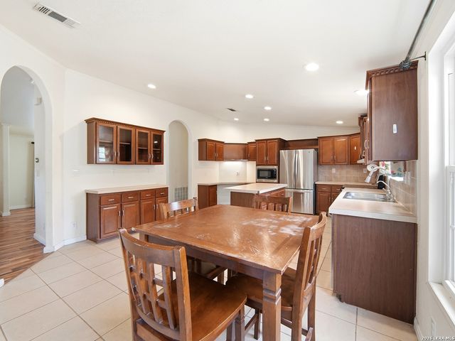 6267 COUNTY ROAD 251, Hondo, TX 78861