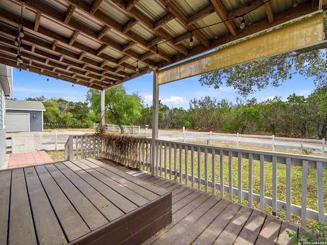 6267 COUNTY ROAD 251, Hondo, TX 78861