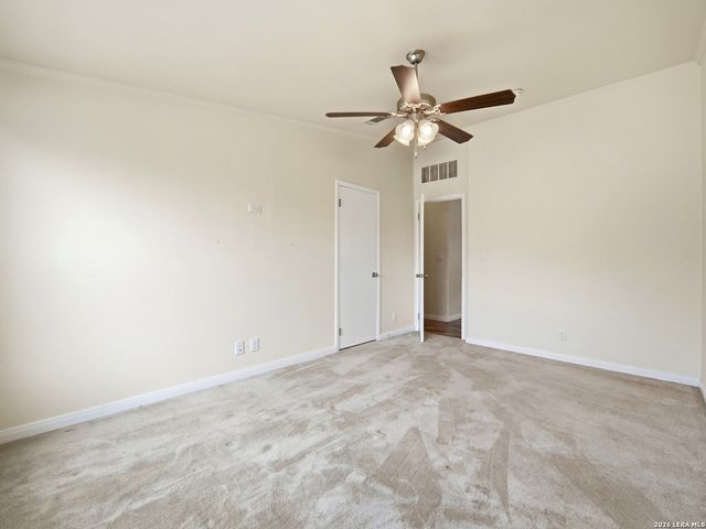 6267 COUNTY ROAD 251, Hondo, TX 78861