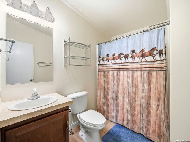 6267 COUNTY ROAD 251, Hondo, TX 78861