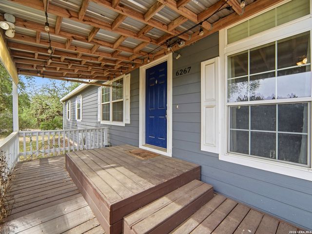 6267 COUNTY ROAD 251, Hondo, TX 78861