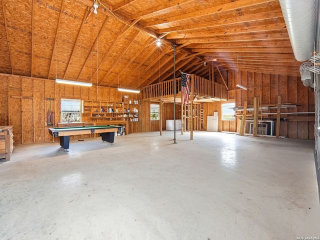 6267 COUNTY ROAD 251, Hondo, TX 78861