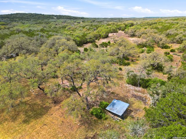 6267 COUNTY ROAD 251, Hondo, TX 78861