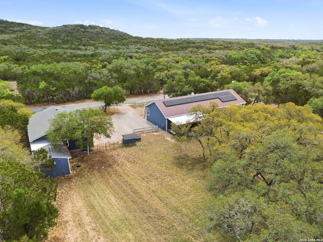 6267 COUNTY ROAD 251, Hondo, TX 78861