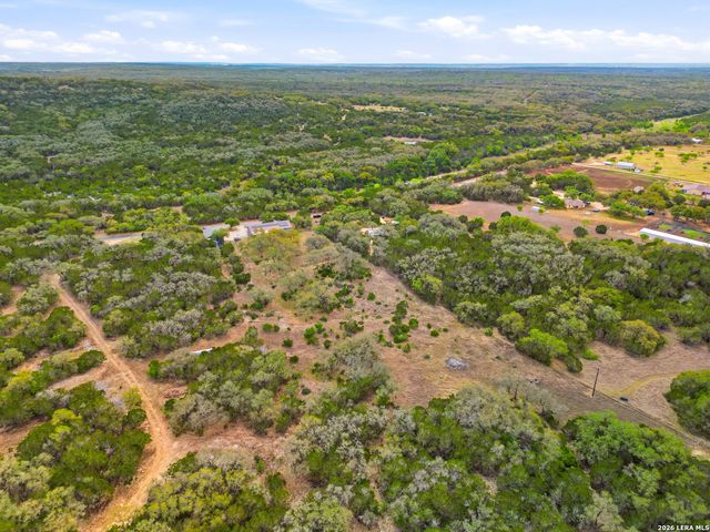 6267 COUNTY ROAD 251, Hondo, TX 78861