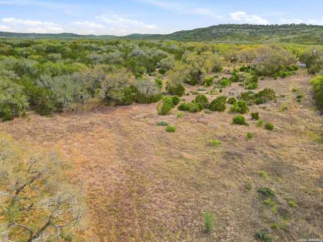 6267 COUNTY ROAD 251, Hondo, TX 78861