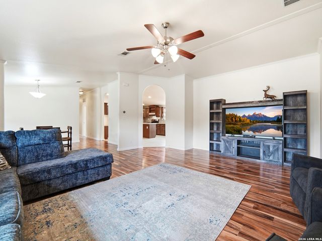 6267 COUNTY ROAD 251, Hondo, TX 78861