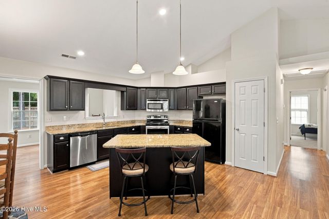 463 N Culverton Road, Winnabow, NC 28479
