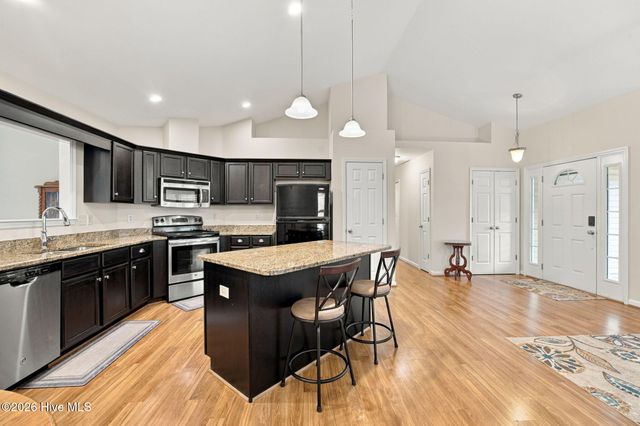 463 N Culverton Road, Winnabow, NC 28479