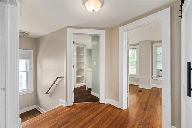 5915 Holmes Street, Kansas City, MO 64110