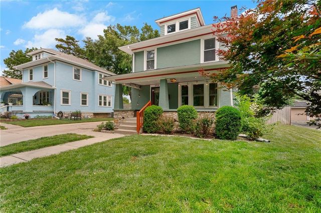 5915 Holmes Street, Kansas City, MO 64110