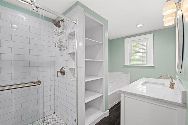 5915 Holmes Street, Kansas City, MO 64110
