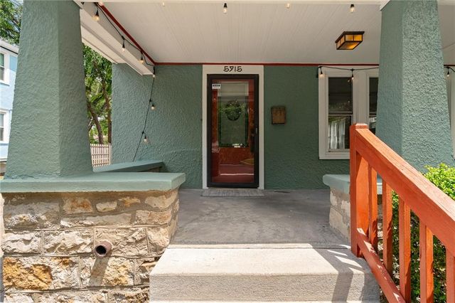 5915 Holmes Street, Kansas City, MO 64110