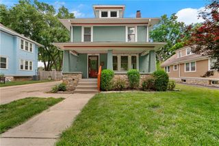 5915 Holmes Street, Kansas City, MO 64110