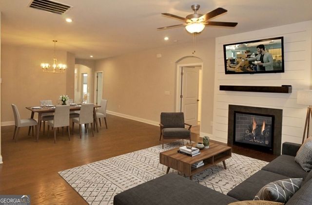 209 Aspen Way, Dallas, GA 30157