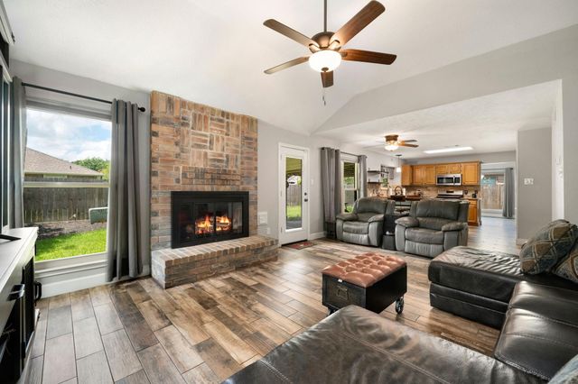 1906 Coronado Street, Friendswood, TX 77546