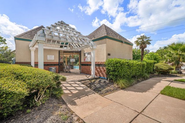 1906 Coronado Street, Friendswood, TX 77546