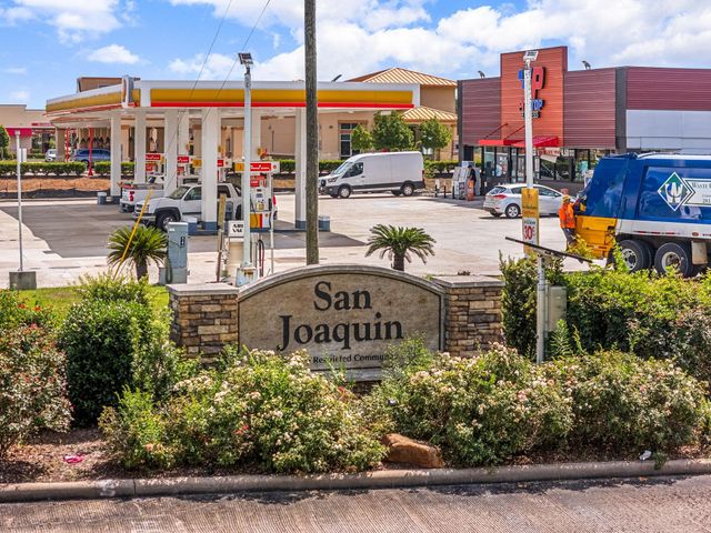 1906 Coronado Street, Friendswood, TX 77546