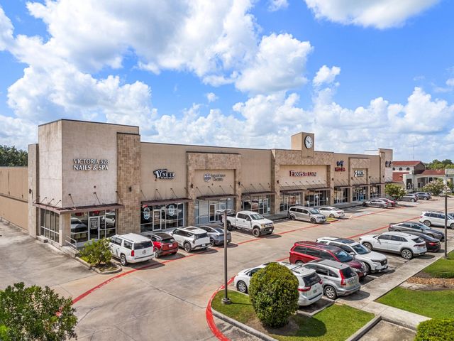 1906 Coronado Street, Friendswood, TX 77546