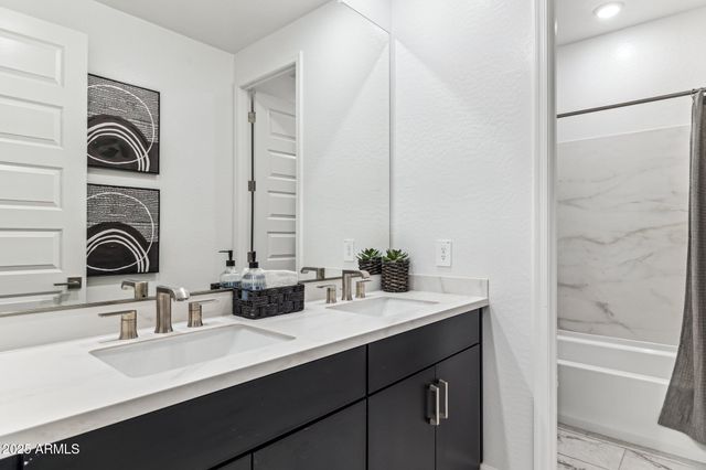 1161 E Kachina Trail, Phoenix, AZ 85042