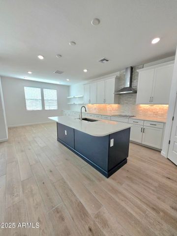 1161 E Kachina Trail, Phoenix, AZ 85042