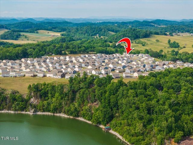 1010 Raccoon Lane, Piney Flats, TN 37686