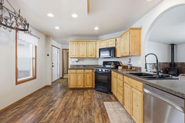 8715 W Antler Rd, Deer Park, WA 99006