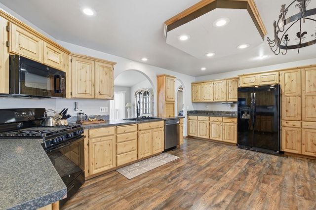 8715 W Antler Rd, Deer Park, WA 99006