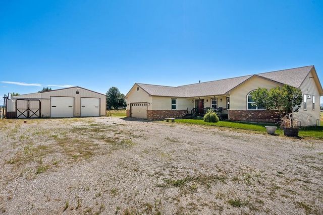 8715 W Antler Rd, Deer Park, WA 99006