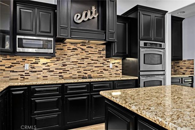 29061 Lupin Place, Canyon Lake, CA 92587