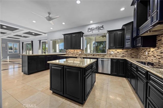 29061 Lupin Place, Canyon Lake, CA 92587